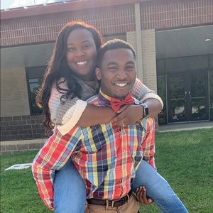 Meet your Posher, Adrienne l